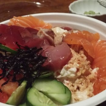 Aloha Cones - Chirashi special - only on Thursdays - Sushi Bars Near Me - Honolulu, Hawaii