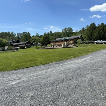 Mountain View Campground - Playground and dog park - Campgrounds Near Me - Morrisville, Vermont