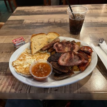 The Lost Paddy - Full Irish Breakfast with black and white pudding - Sports Bars Near Me - Nashville, Tennessee The Lost Paddy - Full Irish Breakfast with black and white pudding - Sports Bars Near Me - Nashville, Tennessee