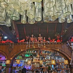 BONEZ - Cool bar