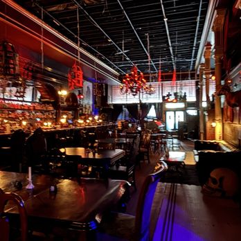 Raven’s Manor - Interior - Cocktail Bars Near Me - Portland, Oregon Raven’s Manor - Interior - Cocktail Bars Near Me - Portland, Oregon