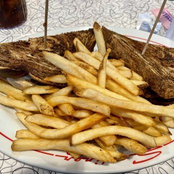 Sunliner Diner - Sunliner Patty Melt - Diners Near Me - Pigeon Forge, Tennessee