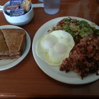 Pop's Cafe - Corn Beef Hash with two sunny side up eggs and Irish potatoes. - Breakfast & Brunch Near Me - Downey, California