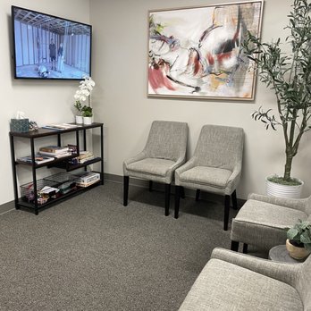 Chosen Chiropractic - Lobby - Chiropractors Near Me - Bellevue, Washington