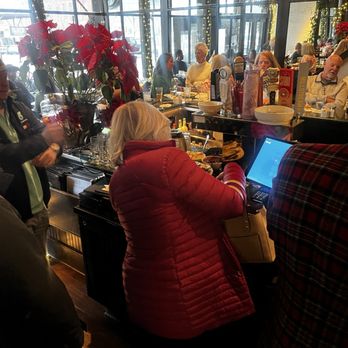 M's Pub - Line for the Oysters and Egg Nog - New American Near Me - Omaha, Nebraska
