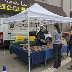 Lagier Ranches - Ferry farmers market stand 2020, shelter in place