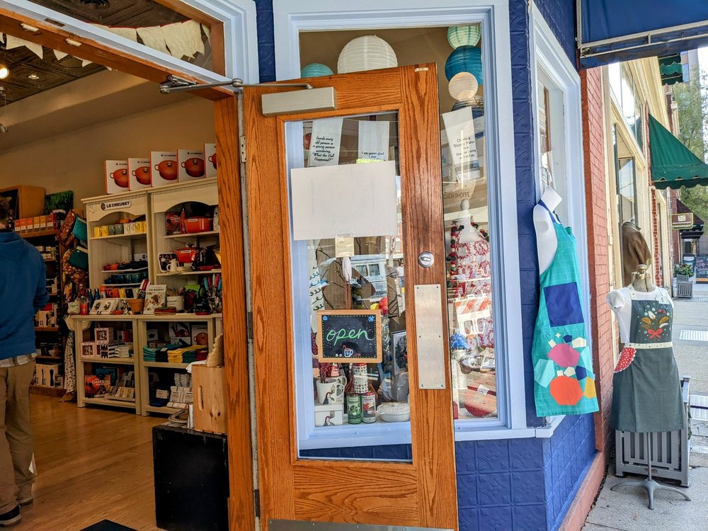 LADLES & LINENS Updated October 2024 302 Market St, Roanoke