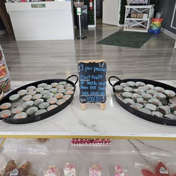 Canacopia - Sample anyone...ask first so you know strength - Bakeries Near Me - Pequannock Township, New Jersey