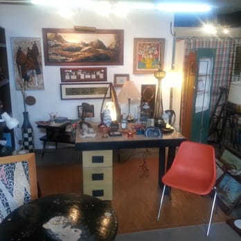 Montgomery Antique Center - Mid Century - Antiques Near Me - Montgomery, New York Montgomery Antique Center - Mid Century - Antiques Near Me - Montgomery, New York