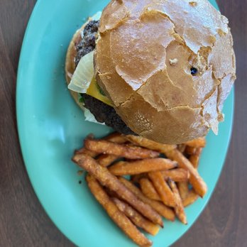 Simply Burgers - Jalapeño Burger with Sweet Potato Fries - Burgers Near Me - Fort Worth, Texas Simply Burgers - Jalapeño Burger with Sweet Potato Fries - Burgers Near Me - Fort Worth, Texas