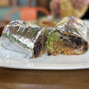 Papito Potrero Hill - Super burrito with carnitas - Mexican Near Me - San Francisco, California