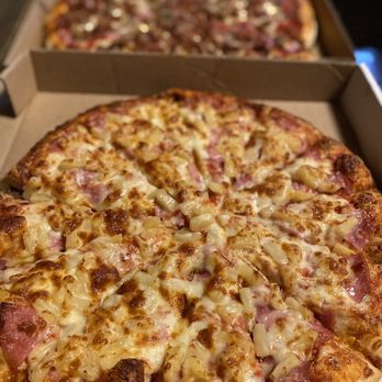 5 Star Pizza & Wings - Hawaiian Pizza - Pizza Near Me - Fontana, California 5 Star Pizza & Wings - Hawaiian Pizza - Pizza Near Me - Fontana, California