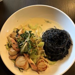 Octopus and scallop main