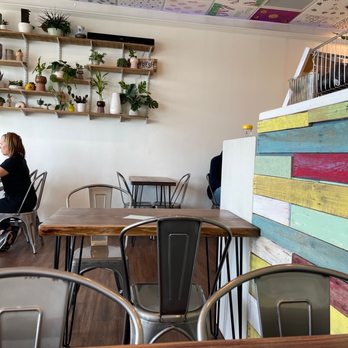 ReFresh Superfood Cafe - Inside - Coffee & Tea Near Me - Cumming, Georgia