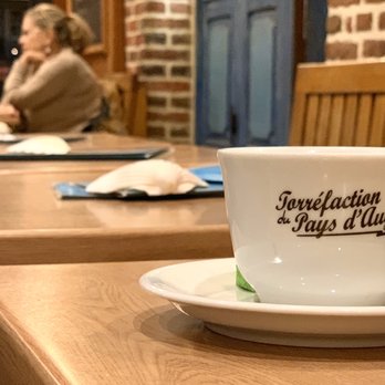 La Maison Bleue - tea, hot chocolate, port, pier, dock - Bars Near Me - Honfleur, 14 La Maison Bleue - tea, hot chocolate, port, pier, dock - Bars Near Me - Honfleur, 14