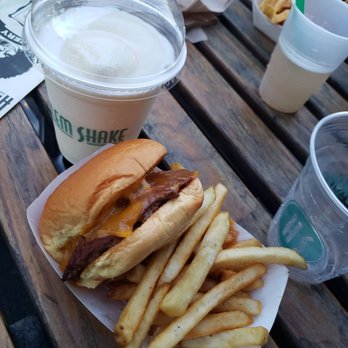 Harlem Shake - mini burger and fries - American Near Me - New York, New York Harlem Shake - mini burger and fries - American Near Me - New York, New York