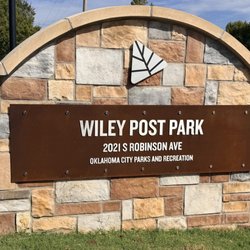 Wiley Post Park - Road signage