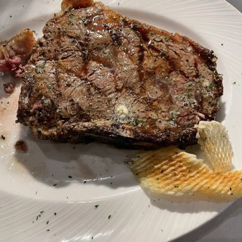 Eddie Merlot's - 18 oz Wagyu Bone-in Strip steak - Steakhouses Near Me - Bloomfield Hills, Michigan