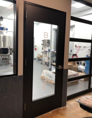 CounterCommon Beerworks & Kitchen by null