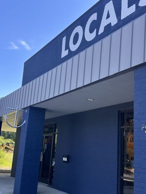 Locals Seafood - State Farmers Market by null