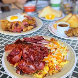 Fraser Park Restaurant - Deluxe German Breakfast