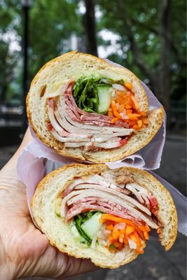 Bánh Mì Cô Út 2 by null