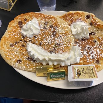 Blackbird Cafe - Chocolate Chip 3 Pancake Griddle - Cafes Near Me - Groton, Massachusetts