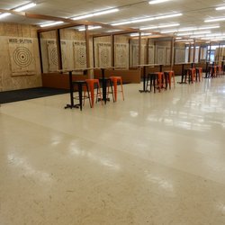 Wood-Splitters Axe Throwing