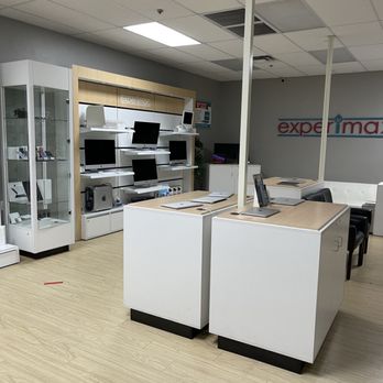 Experimax Gilbert - Clean and welcoming Apple repair and sales showroom - Mobile Phone Repair Near Me - Gilbert, Arizona Experimax Gilbert - Clean and welcoming Apple repair and sales showroom - Mobile Phone Repair Near Me - Gilbert, Arizona