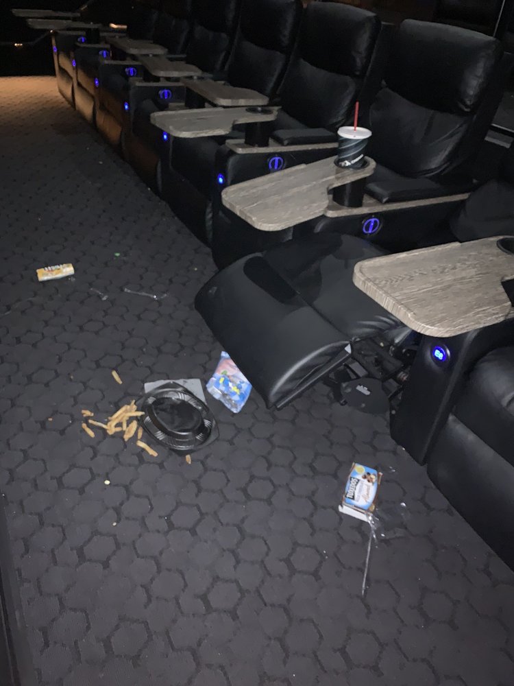 CMX CINEMAS MIAMI LAKES 13 93 Photos & 140 Reviews 6711 Main St