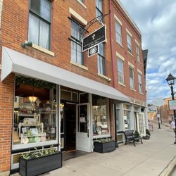 The Grateful Gourmet - Storefront of The Grateful Gourmet kitchen shop located on historic Main Street in Galena, Illinois.