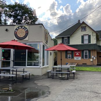 Eta Pie - Exterior seating - Pizza Near Me - Ithaca, New York
