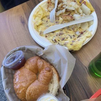 Art's Drive In - Bacon and Swiss cheese omelette and croissant with HOMEMADE JAM!!!! - Diners Near Me - Chicago, Illinois