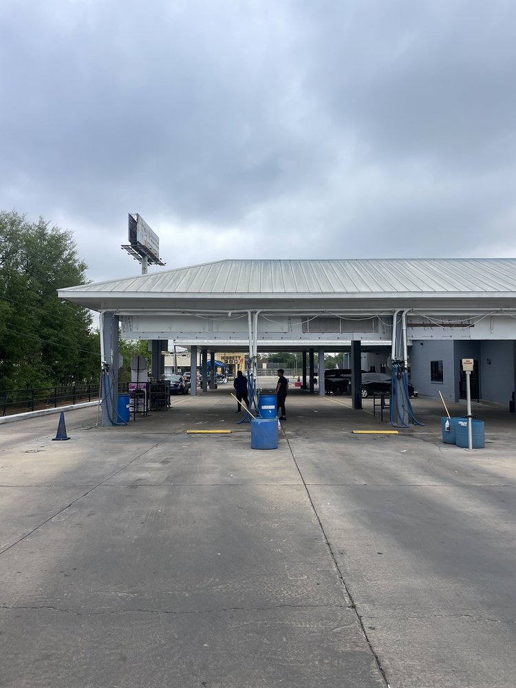 SUPER SHINE CAR WASH & LUBE WESTHEIMER RD Updated October 2024 78