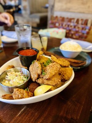 River & Post by null