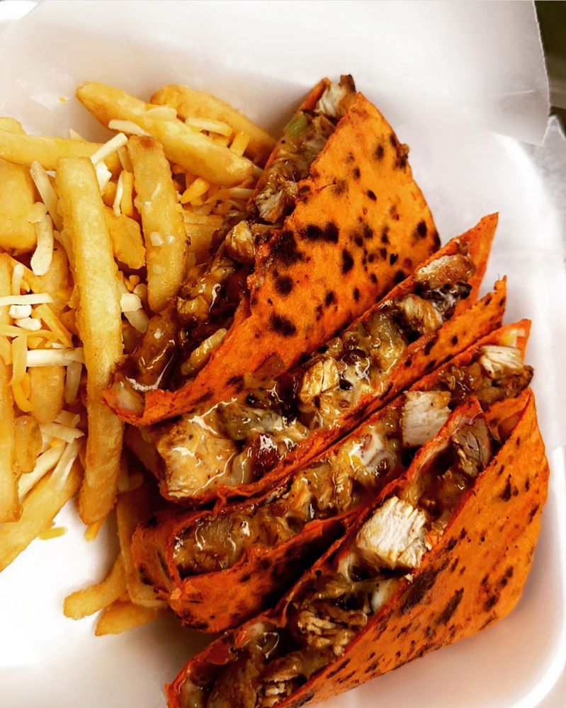 Samis Fattoush Lebanese Grill