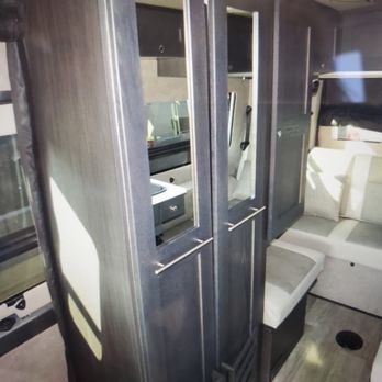 La Mesa RecVan - Albuquerque - RV Dealers Near Me - Albuquerque, New Mexico
