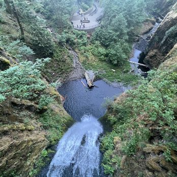 Multnomah Falls - Hiking Near Me - Bridal Veil, Oregon Multnomah Falls - Hiking Near Me - Bridal Veil, Oregon