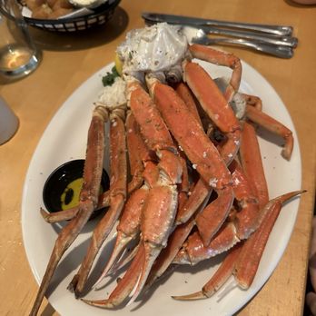 Hanser House - Crab legs - Seafood Near Me - Pawleys Island, South Carolina Hanser House - Crab legs - Seafood Near Me - Pawleys Island, South Carolina