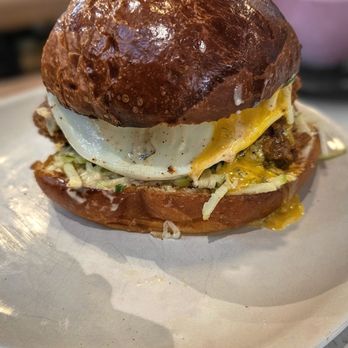 Dandy - Breakfast & Brunch Near Me - Montreal, Quebec Dandy - Breakfast & Brunch Near Me - Montreal, Quebec