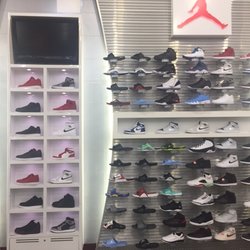 Shoe Palace