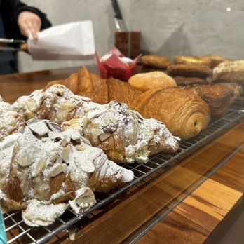 Brewing Brokers - Pastries - Coffee & Tea Near Me - Toronto, Ontario