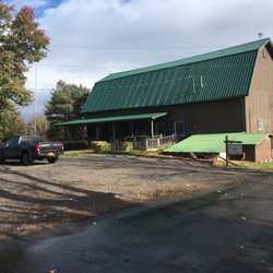 Tree Farm Bed & Breakfast - The Inn