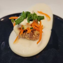 Hoshi Ramen - Chicken Bao Bun appetizer