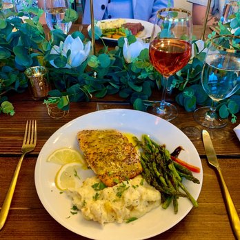 At Your Breck And Call - Salmon with mashed potatoes and asparagus - Food Delivery Services Near Me At Your Breck And Call - Salmon with mashed potatoes and asparagus - Food Delivery Services Near Me
