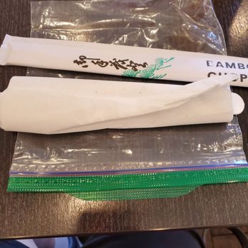 Sandy's Cafe - The spoon amd napkins are in a zip lock bag - Cantonese Near Me - Honolulu, Hawaii