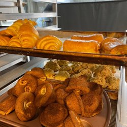 Revolution Bakery - Croissants, banana muffins, kolaches and more!