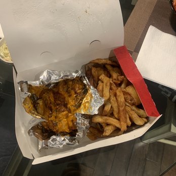 Piri Piri - Half chicken dinner with roasted potatoes and fries - Portuguese Near Me - Montreal, Quebec