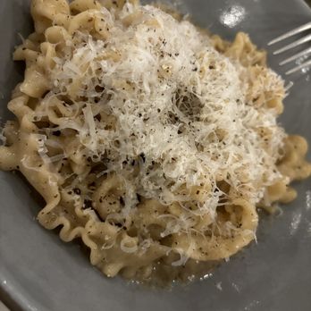 Josefina - Malfaldini cacio de Pepe - Italian Near Me - Wayzata, Minnesota