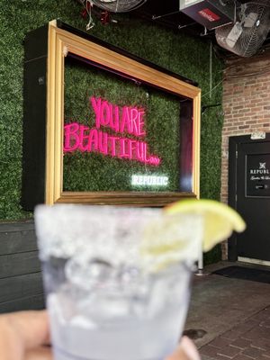 Republic Garden & Lounge by null